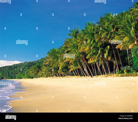 Ellis Beach. North of Cairns, Queensland. Australia Stock Photo - Alamy