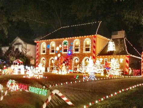 christmas light displays | Best Christmas light displays in Northwest Hous… | Best christmas ...