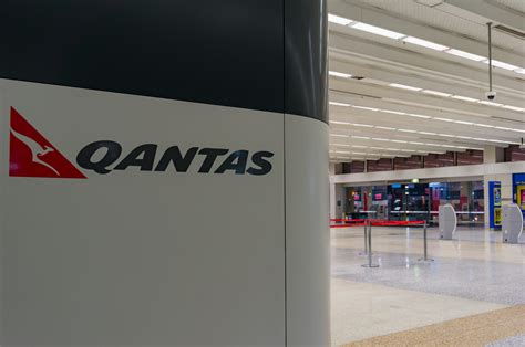 Qantas suffers $1.9bn loss, with international flights “unlikely” before July 2021 - Travel Weekly