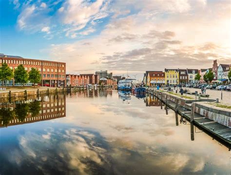 Town Of Husum, Nordfriesland, Schleswig-Holstein, Germany Stock Image - Image: 59772747