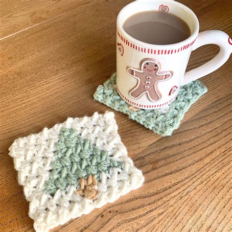 Free Crochet Christmas Tree Coaster Pattern