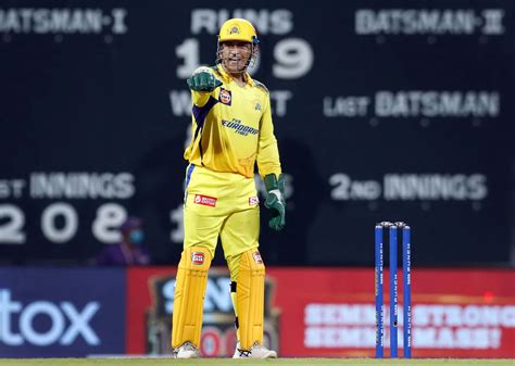 IPL 2022: Dhoni Is In Charge! - Rediff Cricket