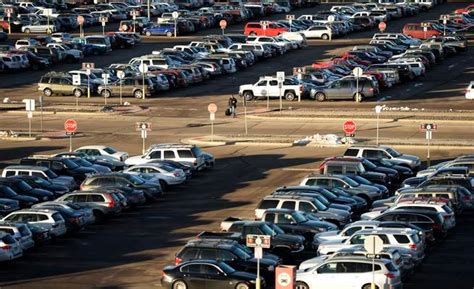 Pikes Peak Shuttle parking lot at DIA will remain open indefinitely