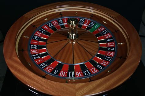 Mahagony roulette wheel - BOHM