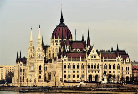 10+1 things you didn’t know about the Hungarian Parliament - Daily News ...