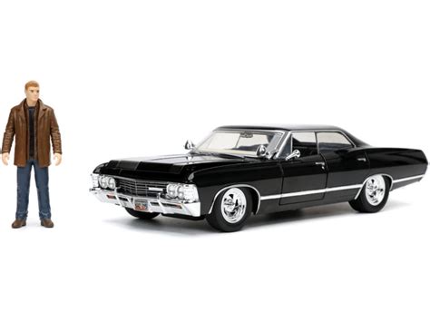 Buy 1967 Chevy Impala SS Sport Sedan Black & Dean Winchester Diecast Figurine Supernatural (2005 ...