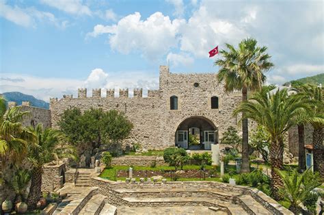 Marmaris Castle And Archaeology Museum - Marmaris - Arrivalguides.com