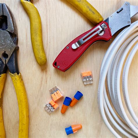 How To Splice Wires (DIY) | Family Handyman