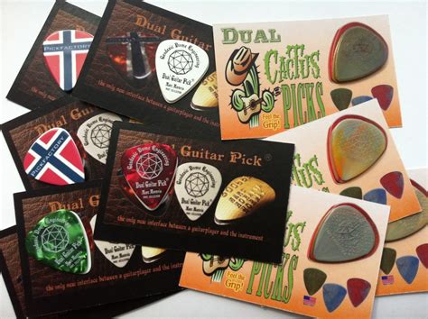 Dual Guitar Pick - Tina's Pick Collection