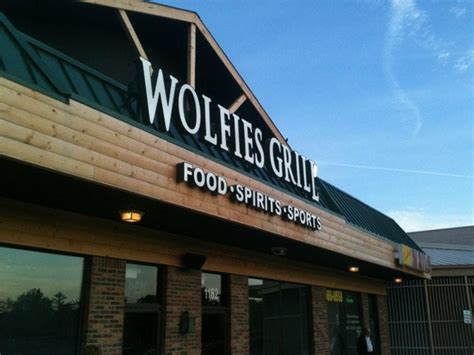 Wolfies Grill, 1162 Keystone Way S in Carmel - Restaurant menu and reviews