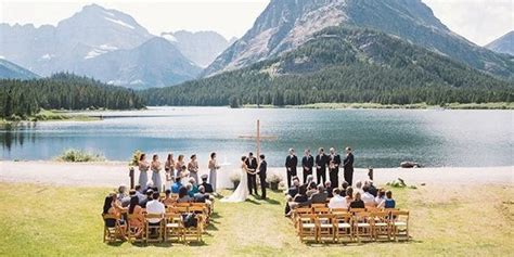 25 Wedding Photos That Prove Nature Is The Very Best Backdrop | HuffPost