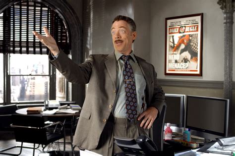 JK Simmons J Jonah Jameson Cameo in Spider-Man Far From Home | POPSUGAR ...