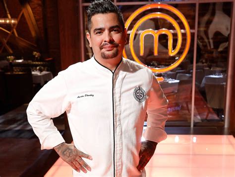 'MasterChef' judge Aarón Sánchez shares his easy recipe for a 5-minute dinner