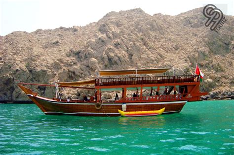 Best Musandam Dibba Tour Deals | Dibba Dhow Cruise Oman Trip The heartwarming Musandam Oman The ...