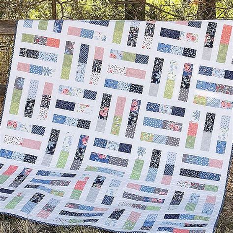 An Easy Quilt from Jelly Roll Strips - Quilting Digest