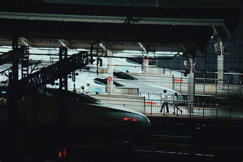 Shinkansen in Tokyo Station : japanpics