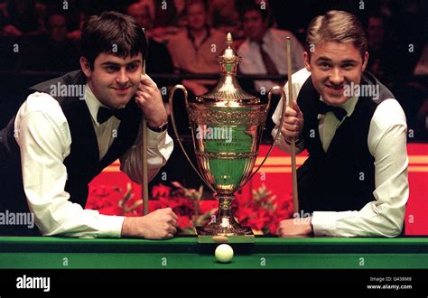 Snooker sptup stephen hendry ronnie osullivan hi-res stock photography ...