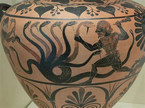 greek - How many heads did the Hydra originally have? - Mythology & Folklore Stack Exchange