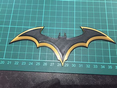 3D printed Batarang black and gold. | Etsy