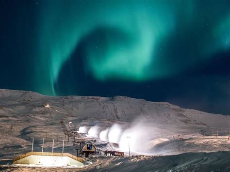 Northern Lights North Break - Direct to Akureyri - All Iceland