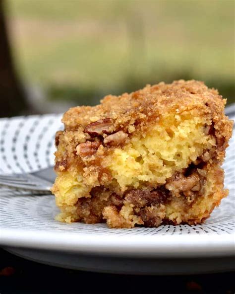 Easy Crumb Cake Recipe Using Yellow Cake Mix - Cake Walls