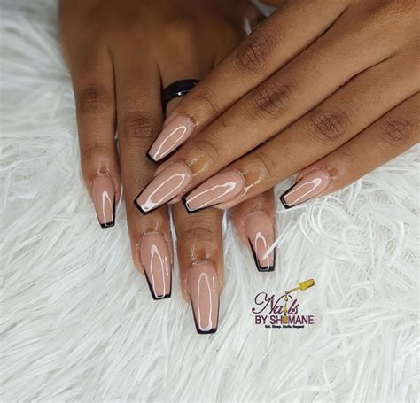 Nude Nails with Black Trimmings