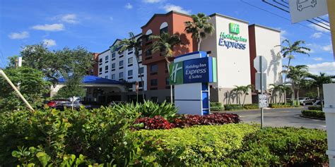 Holiday Inn Express & Suites Fort Lauderdale Airport West Hotel by IHG