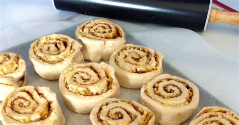 Three kids and the cook: Thermomix Wholemeal Cheese & Vegemite Scrolls - double the love