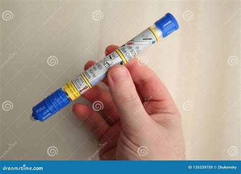 Epinephrine Auto Injector Ready To Use Stock Image - Image of inject, auto: 135339759