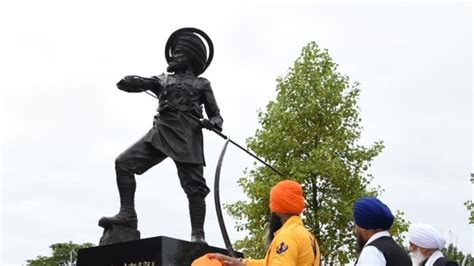 On 124th Anniversary of Battle of Saragarhi, UK Unveils Statue Honouring Fallen Soldiers - News18