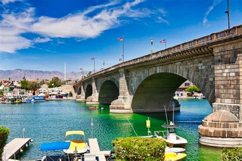 London Bridge Lake Havasu, Arizona - Travelways