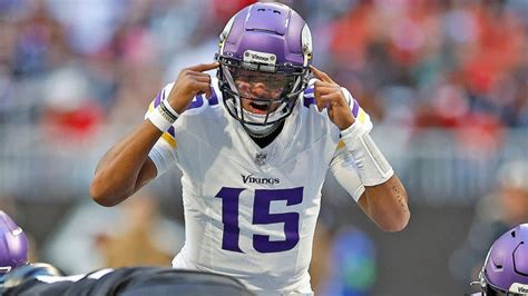 Vikings' Joshua Dobbs to start Week 10 after thrilling Minnesota debut; Justin Jefferson's ...