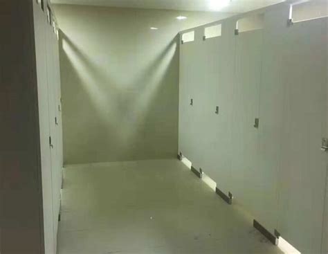 Creating A Contemporary Look With Floor Mounted Toilet Partitions - Jialifu