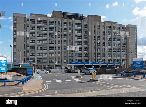 Doncaster royal infirmary building hi-res stock photography and images - Alamy