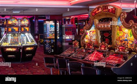 Amusement arcade interior uk hi-res stock photography and images - Alamy