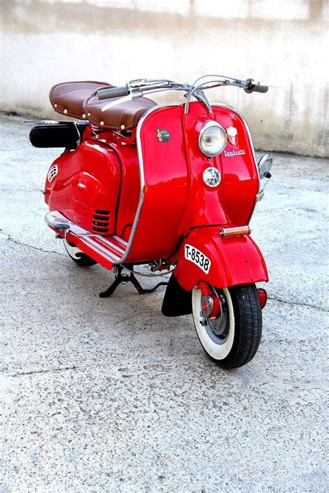 Vespa&Lambretta pics (@vespapics) / X | Motos clasicas, Motonetas vespa ...