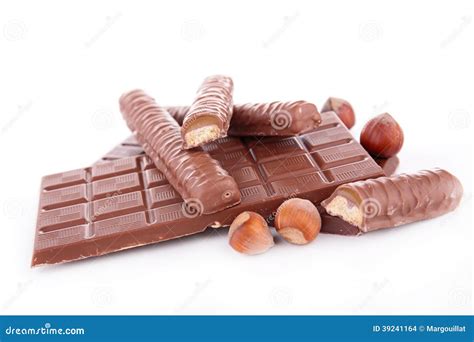 Chocolate Bar and Ingredients Stock Photo - Image of hazelnut, white: 39241164