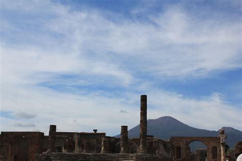 experiencing the volcanic eruption...the aftermath at least. @pompeii Pompeii, Aftermath, Once ...