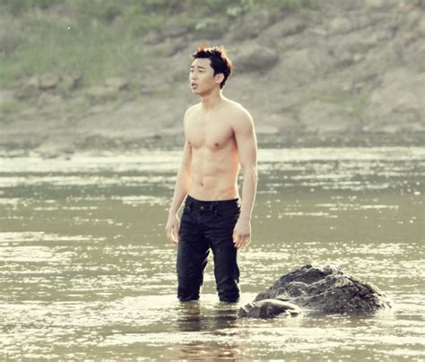 Kpop Hotness: [RANDOM HOTNESS] Actor Park Seo Joon Abs