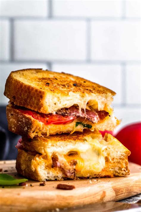 Tomato Bacon Grilled Cheese Sandwich Recipe - Erhardts Eat