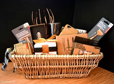 10 Cute Gift Baskets For Men Ideas 2024