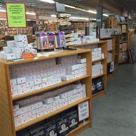 Closeout Books & Gifts | MoonPie General Store and the Original Book ...