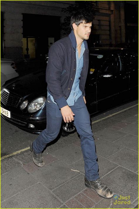 Taylor Lautner Might Hit the Road for 'Run the Tide'! | Photo 662743 - Photo Gallery | Just ...