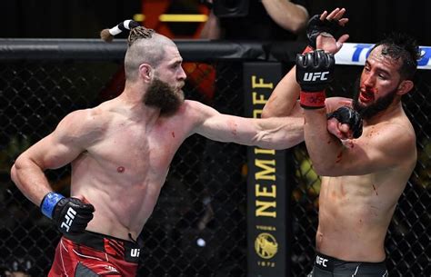 Jiri Prochazka reacts on Twitter to his win at UFC Vegas 25 and shows ...