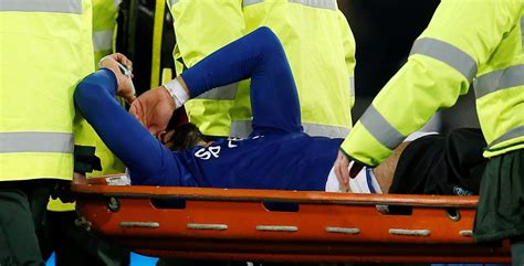 Andre Gomes injury latest: Everton confirm surgery today after ankle fracture and dislocation ...