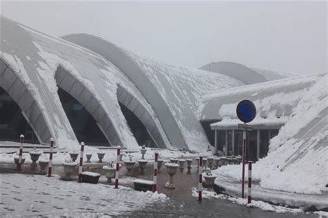 Flights cancelled at Srinagar airport - Kashmir Indepth