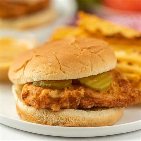 Copycat chick fil a sandwich recipe - easy Homemade chick fil a sandwich