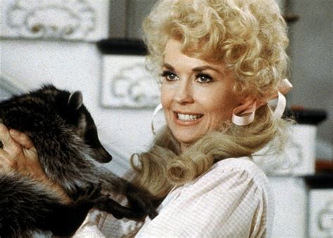 Donna Douglas, 'Beverly Hillbillies' star, is dead