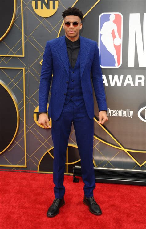 37+ Giannis Antetokounmpo Mvp Suit PNG – All in Here