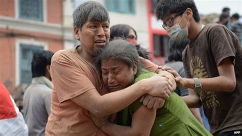 Nepal quake: Relief operation faces challenges - BBC News